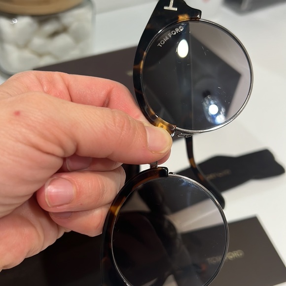 Tom Ford Alissa Sunglasses - Picture 5 of 9
